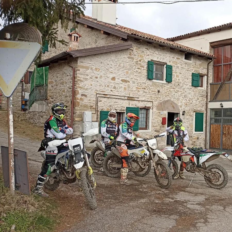 La Corte Dei Celti San Benedetto Del Querceto Eksteriør billede